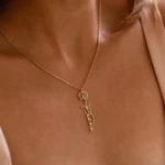 Personalized Name Necklace with Birth Flower – Custom Jewelry Gift for Mom & Bridesmaids